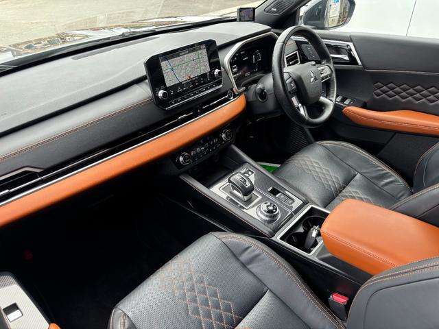 Mitsubishi Outlander 11