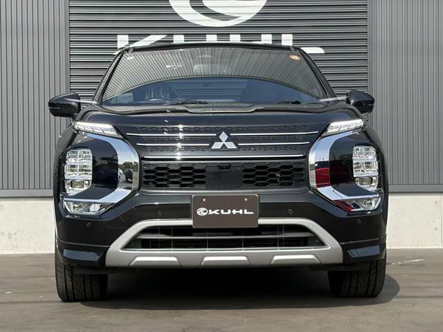Mitsubishi Outlander 2