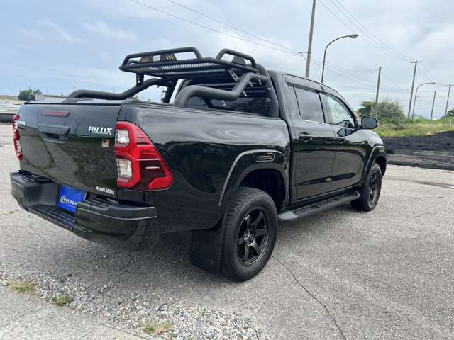Toyota Hilux 11