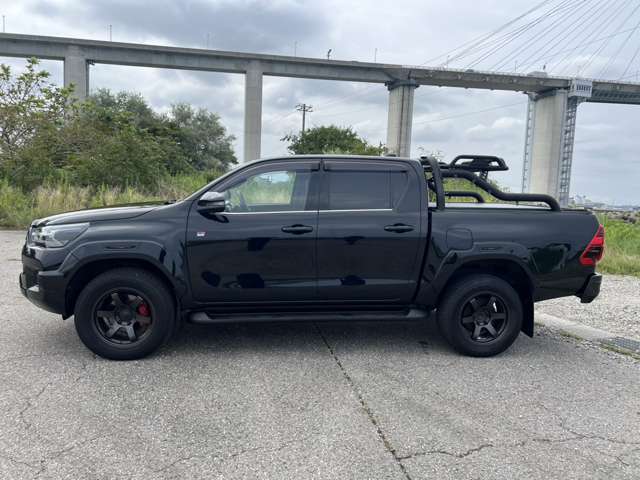Toyota Hilux 12