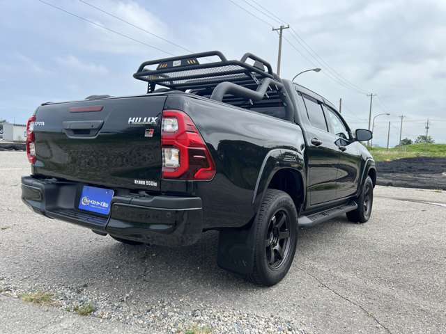 Toyota Hilux 8