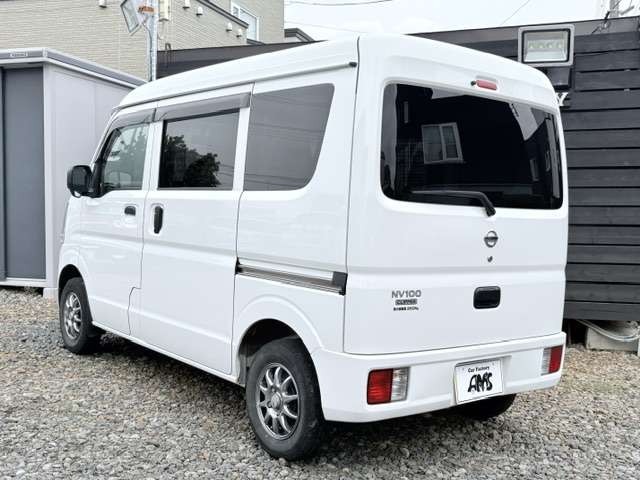 Nissan NV100 Clipper 6