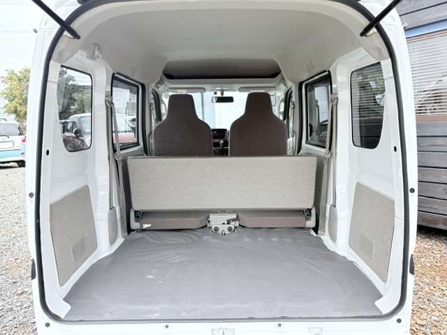 Nissan NV100 Clipper 10