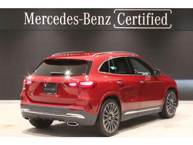 Mercedes-Benz GLA-Class 4