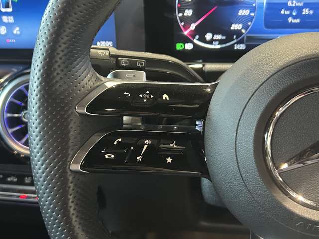 Mercedes-Benz GLA-Class 9