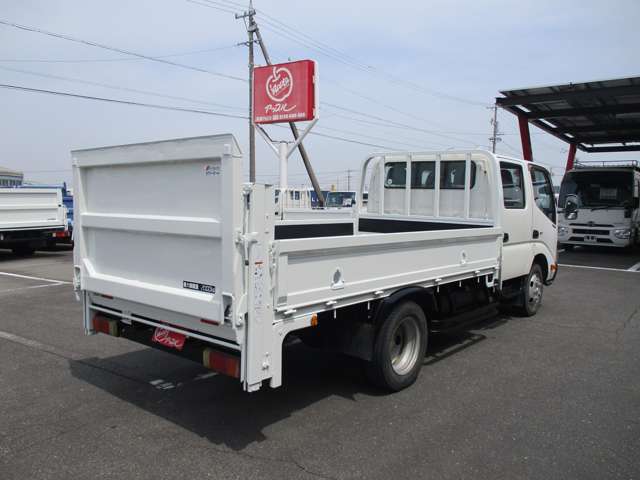 Hino Dutro 6
