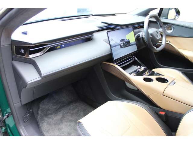Lotus エレトレ 8