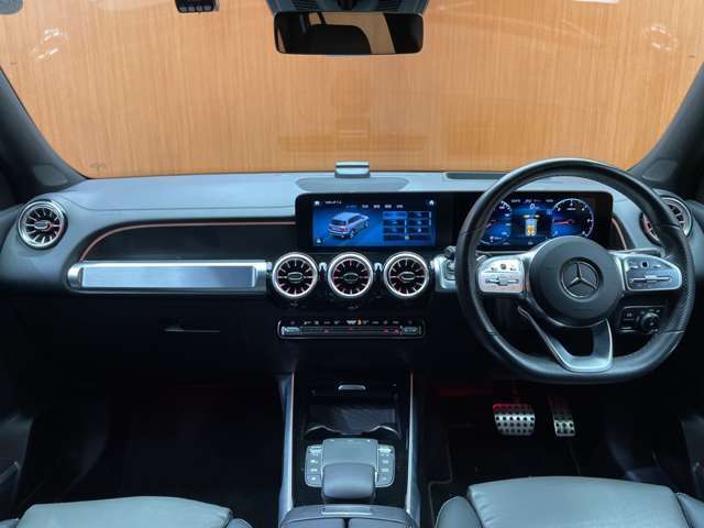 Mercedes-Benz GLB 4