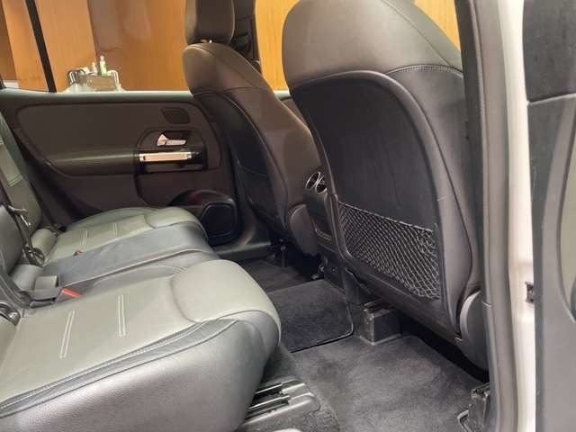 Mercedes-Benz GLB 5