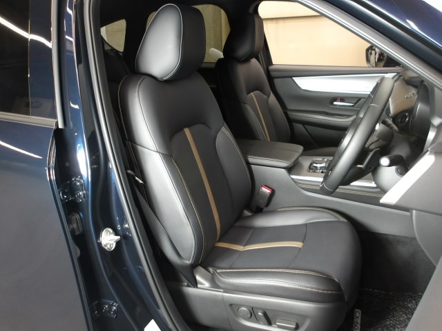 Mazda CX-60 8