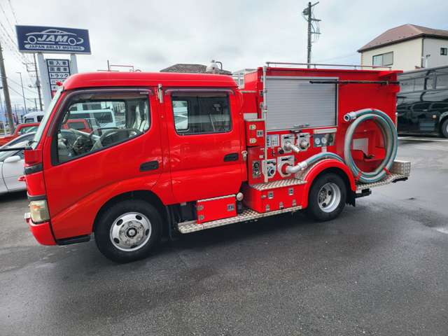 Hino Dutro 9