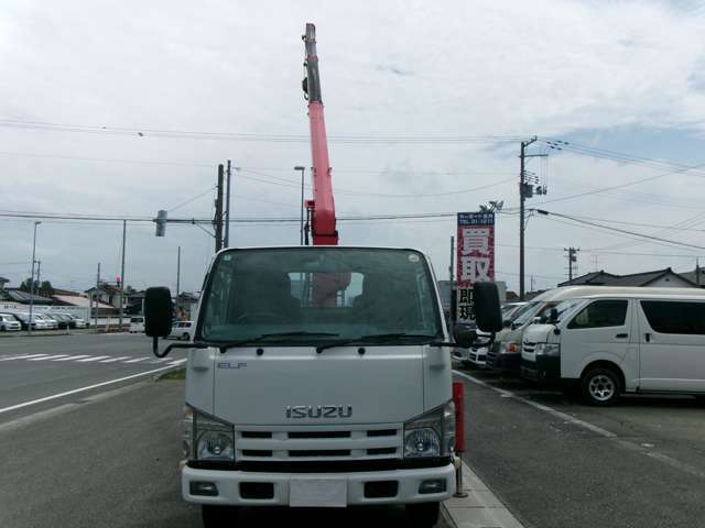 Isuzu Elf 2