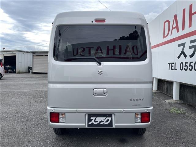 Suzuki Every 8
