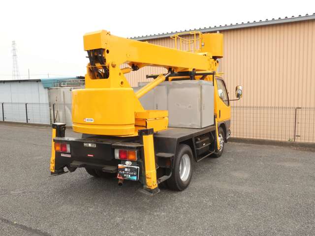 Mitsubishi Fuso Canter 12
