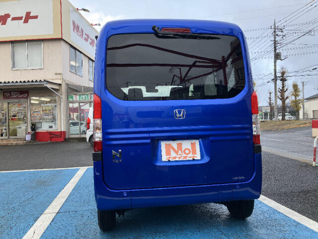 Honda N-VAN 9