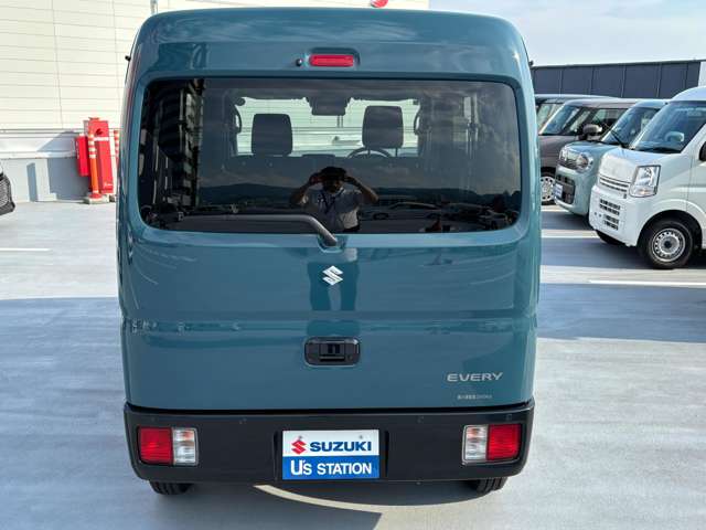 Suzuki Every 8
