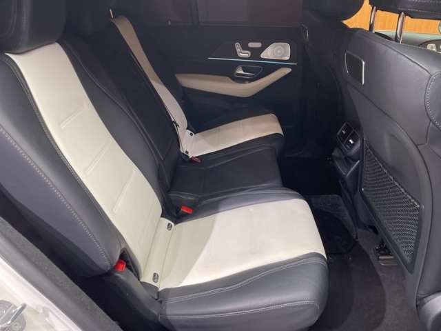 Mercedes-Benz GLE 8