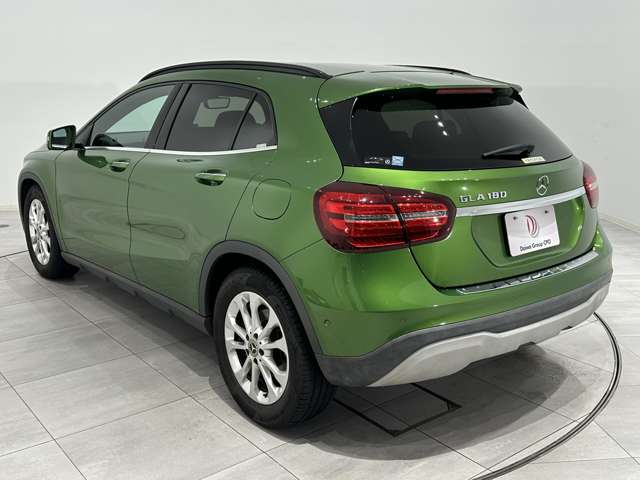 Mercedes-Benz GLA-Class 12