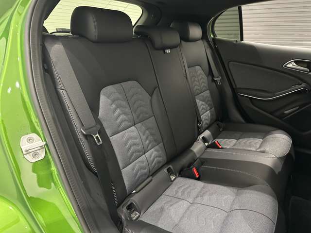 Mercedes-Benz GLA-Class 5