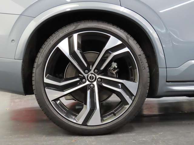 Volvo XC90 11