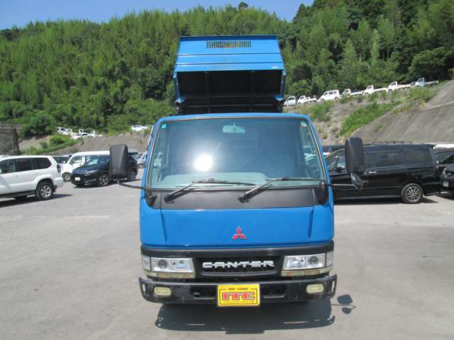 Mitsubishi Fuso Canter 2