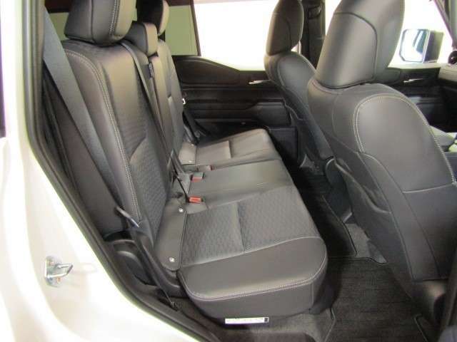 Toyota Land Cruiser 250 12