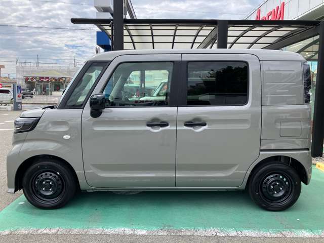 Suzuki Spacia Base 5