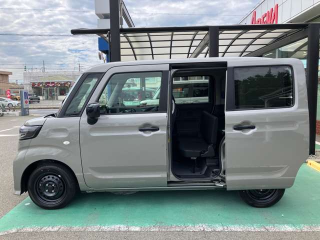 Suzuki Spacia Base 6