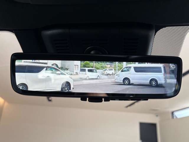 Toyota Crown Sport 2