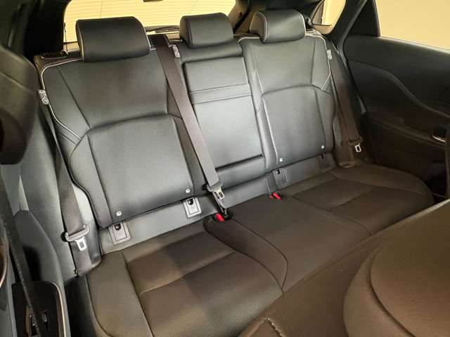 Toyota Crown Sport 7