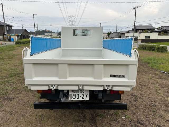 Mitsubishi Fuso Canter 7