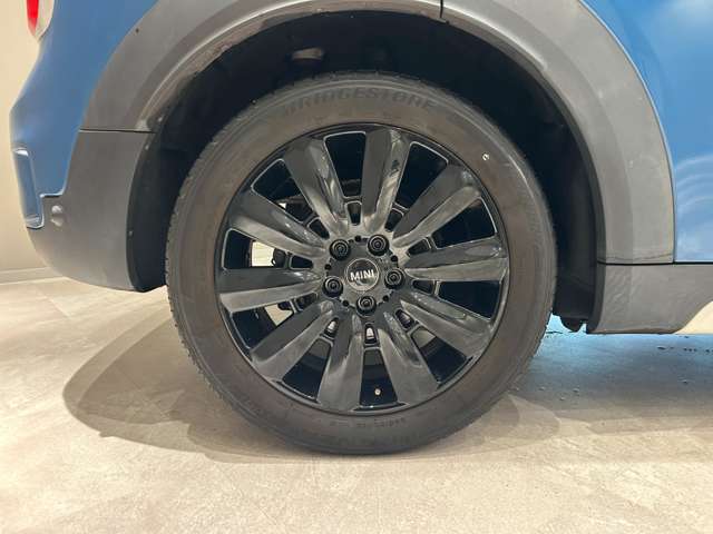 MINI Crossover 4