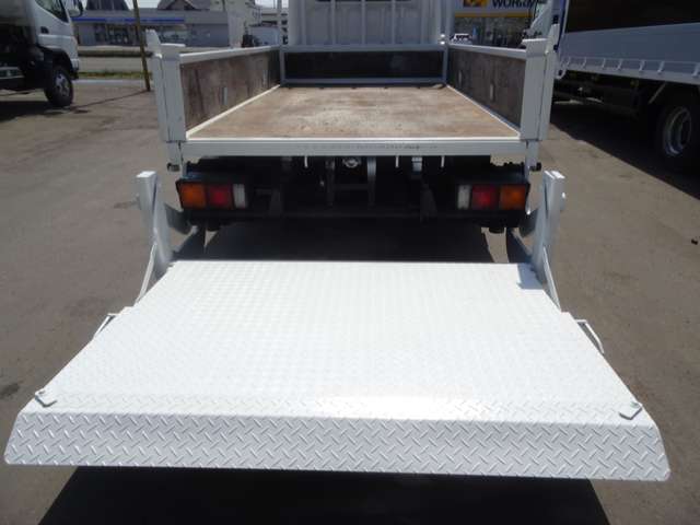Mitsubishi Fuso Canter 10