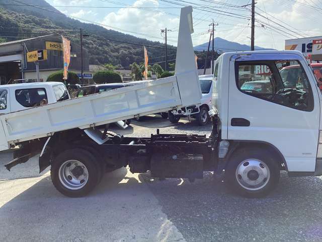 Mitsubishi Fuso Canter 4