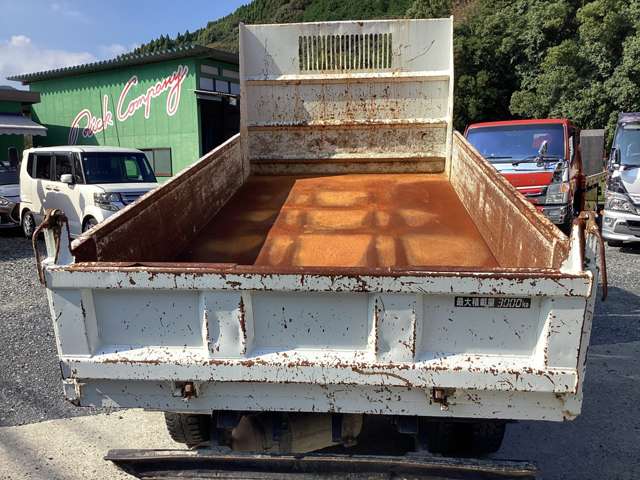 Mitsubishi Fuso Canter 6