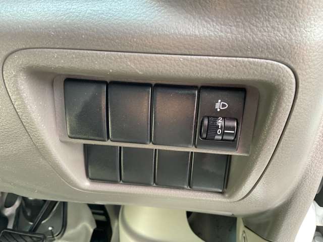 Nissan NV100 Clipper 6