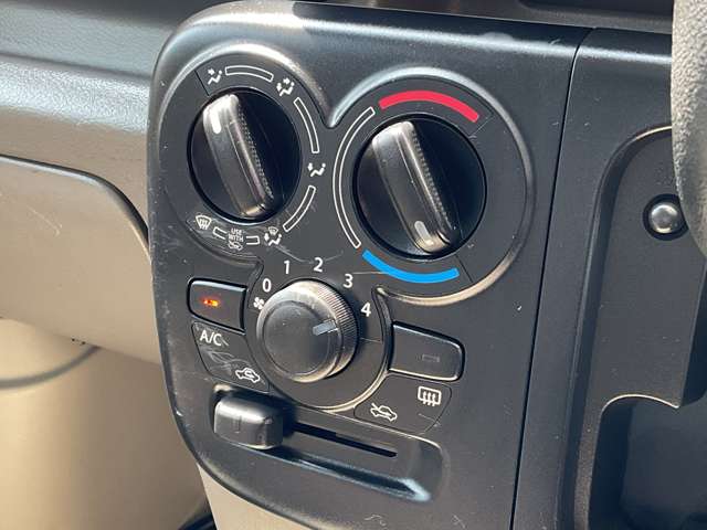 Nissan NV100 Clipper 9