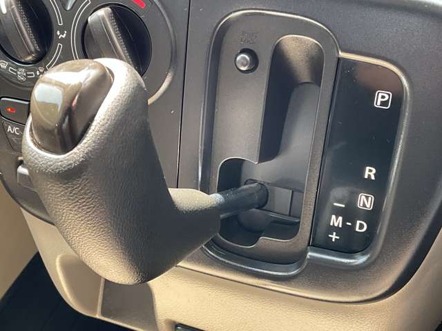 Nissan NV100 Clipper 10