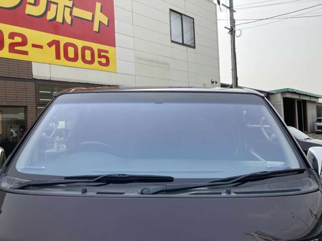 Toyota Hiace Van 6