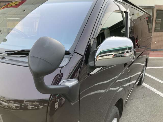 Toyota Hiace Van 8