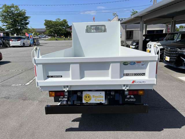 Mitsubishi Fuso Canter 11