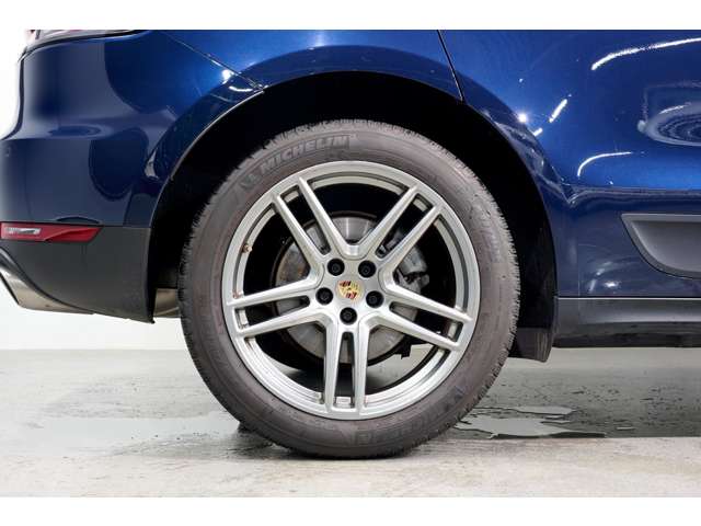 Porsche Macan 12