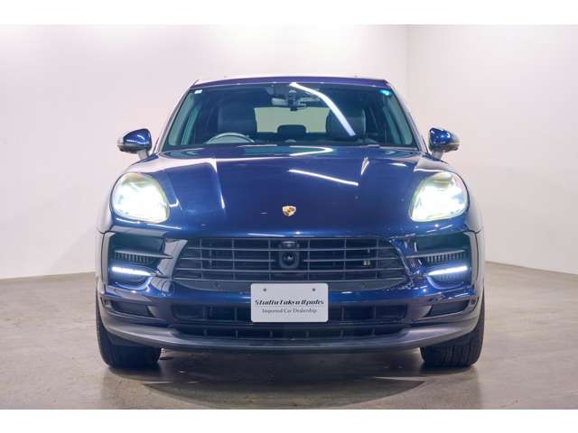 Porsche Macan 2