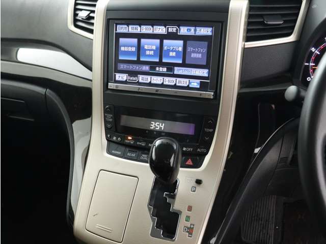 Toyota Alphard 2