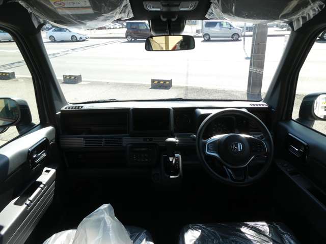 Honda N-VAN 11