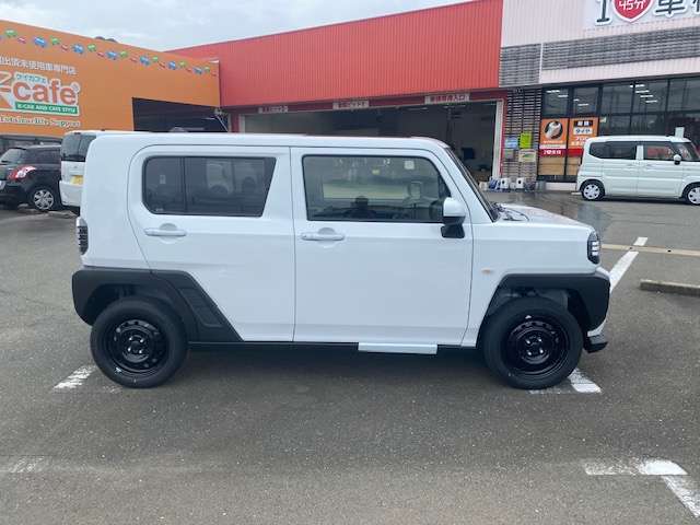 Daihatsu Taft 8