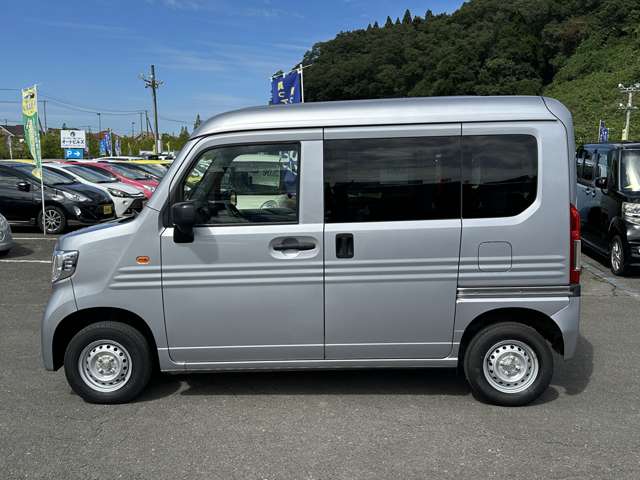 Honda N-VAN 11