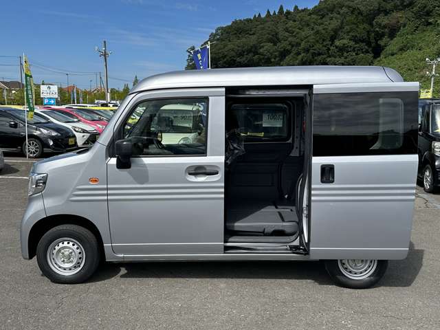 Honda N-VAN 12