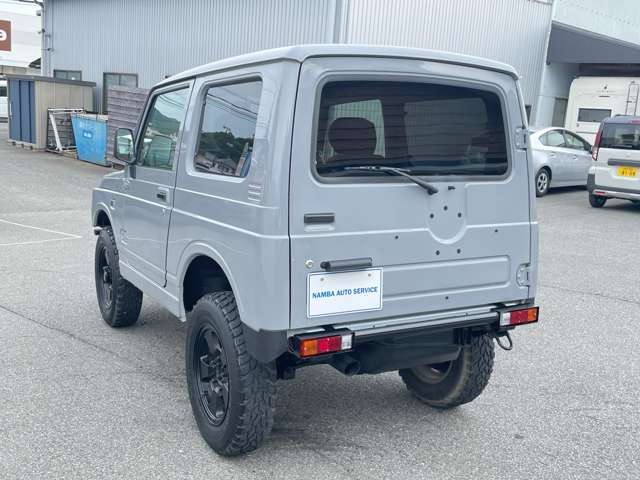 Suzuki Jimny 8