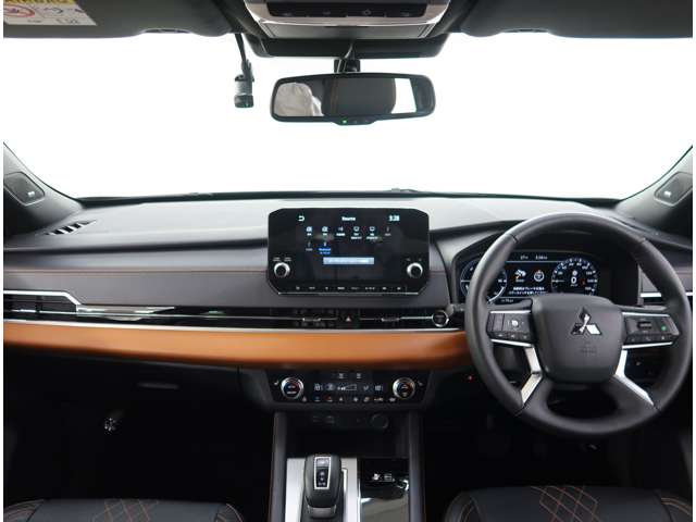 Mitsubishi Outlander 4